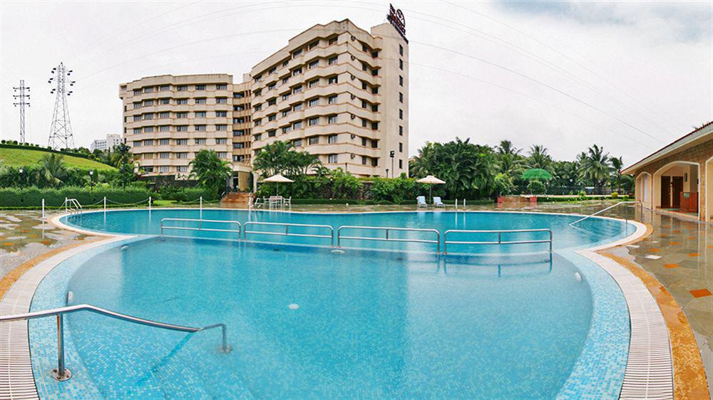 The Residence Hotel & Apartments Powai Bombaim Exterior foto